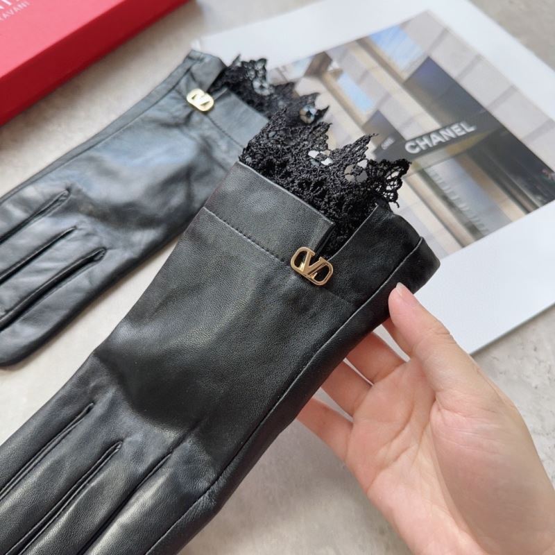 Valentino Gloves