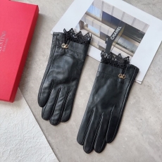 Valentino Gloves