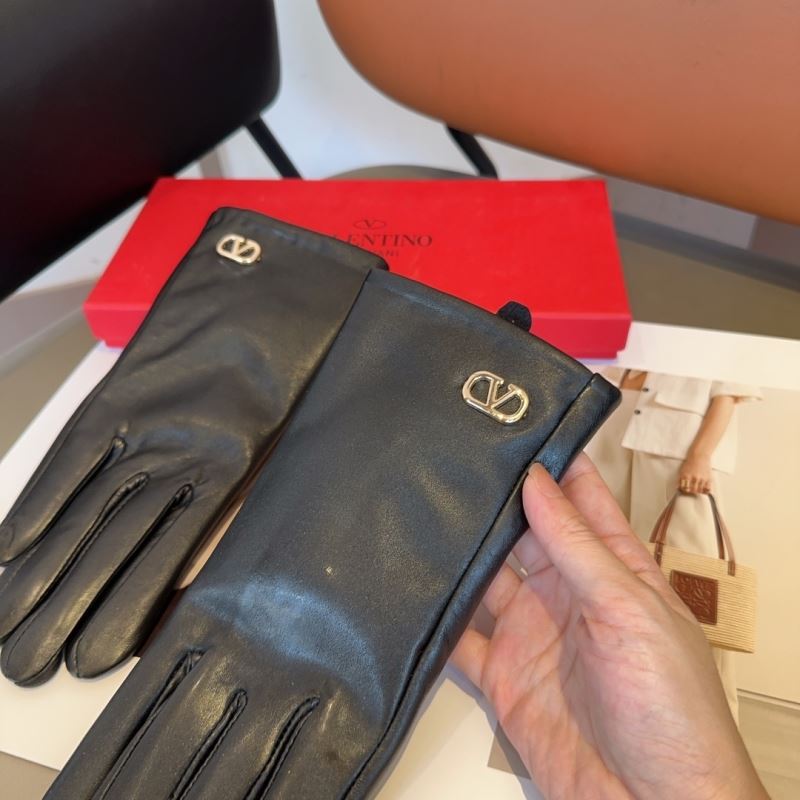 Valentino Gloves