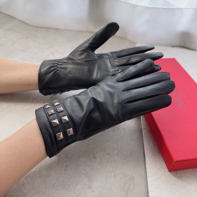 Valentino Gloves