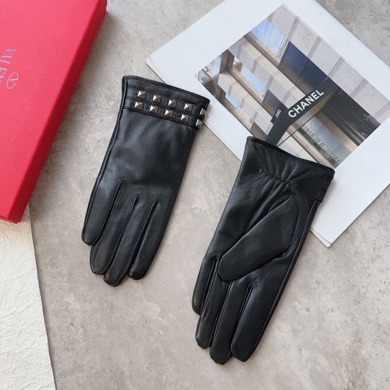 Valentino Gloves