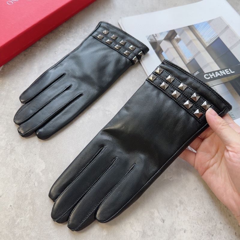 Valentino Gloves