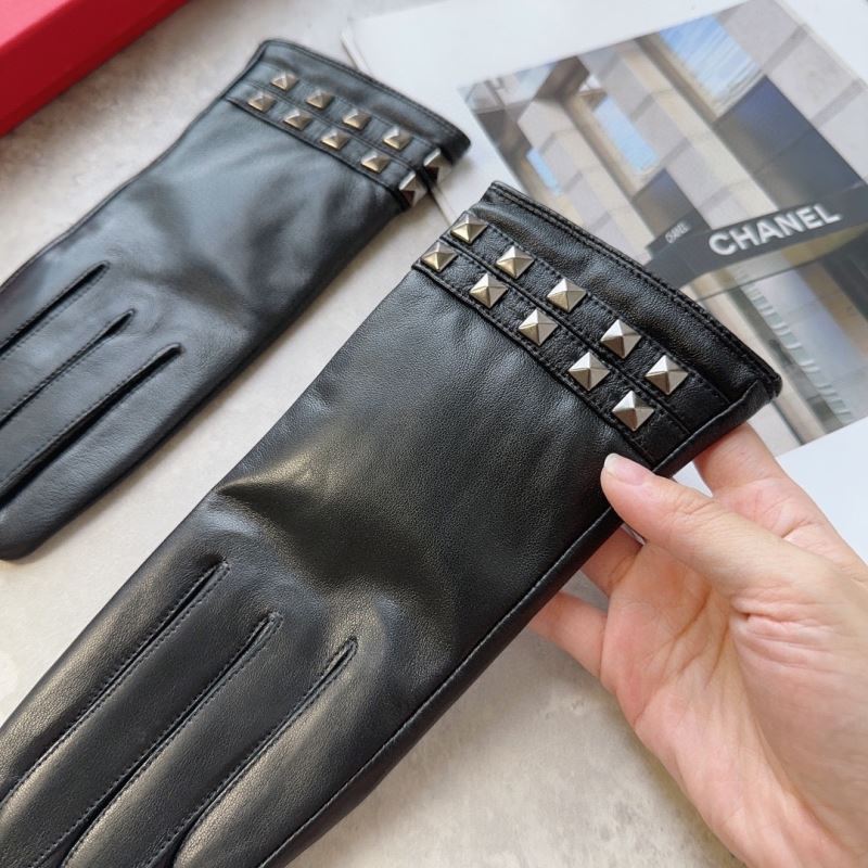 Valentino Gloves