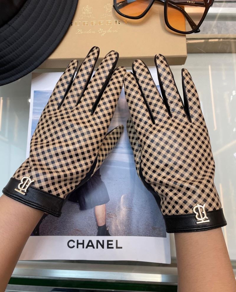 Burberry Gloves