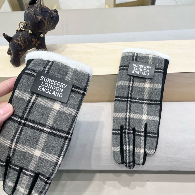 Burberry Gloves