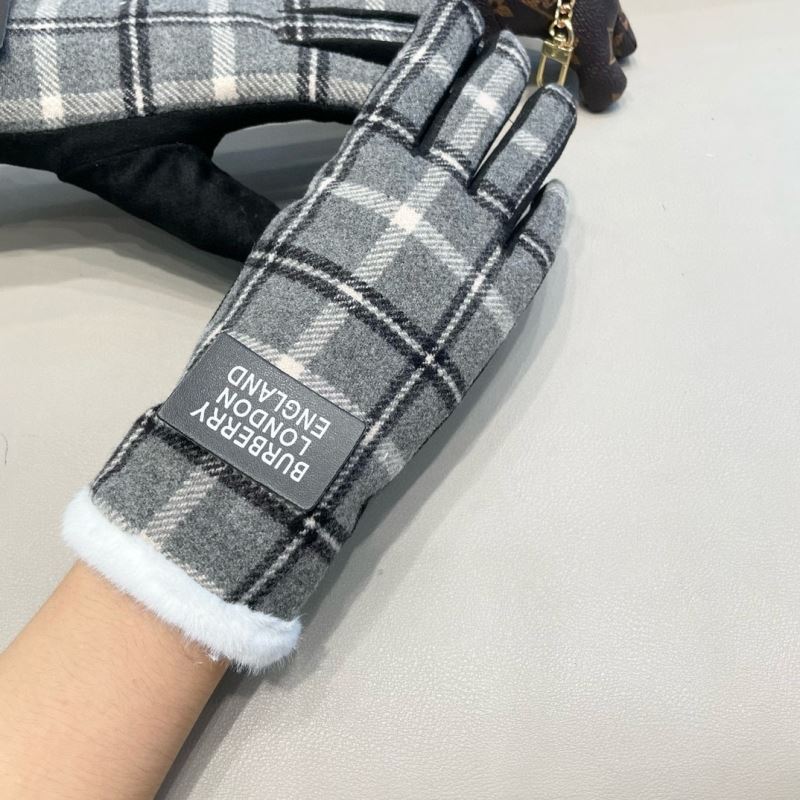 Burberry Gloves