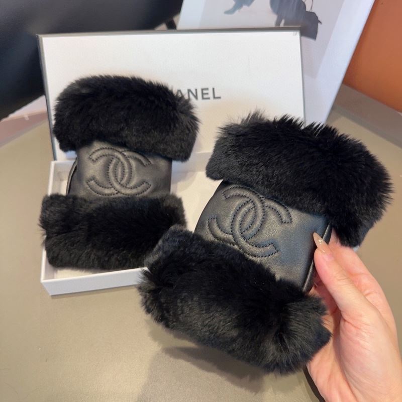 Chanel Gloves