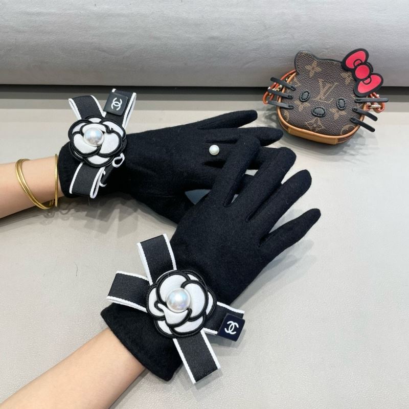 Chanel Gloves