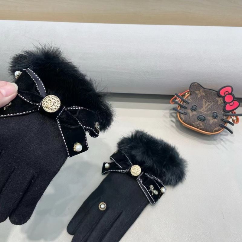 Chanel Gloves