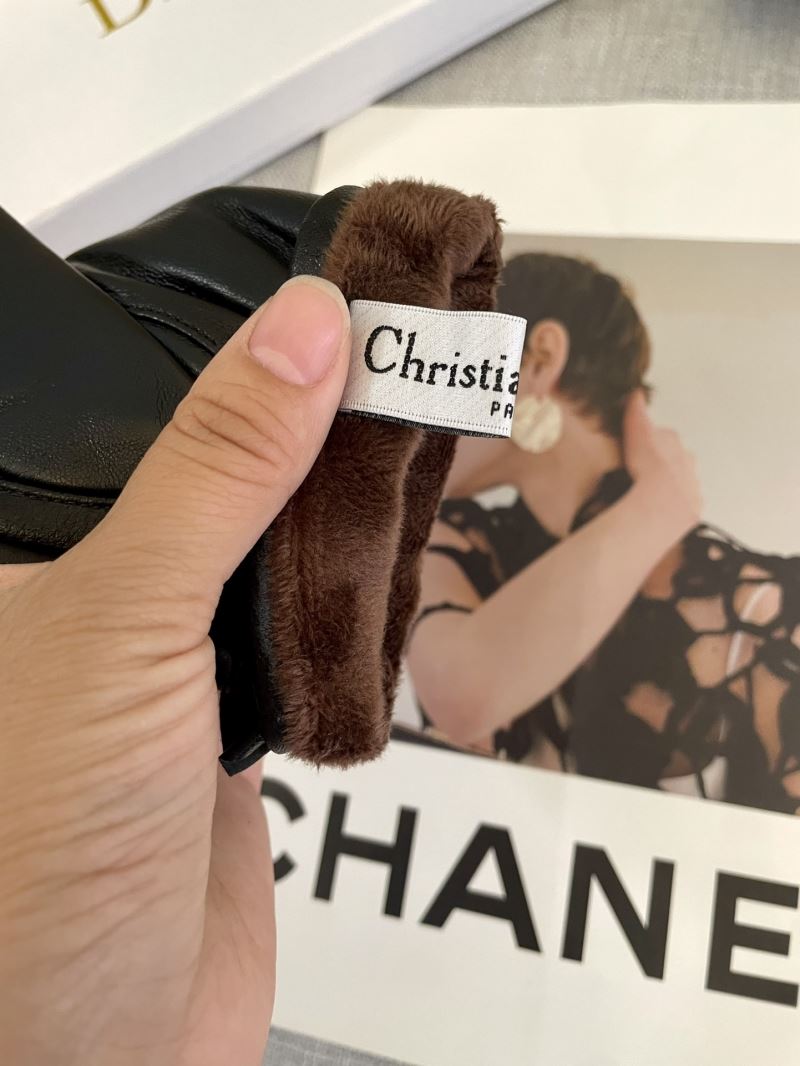 Chanel Gloves