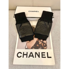 Chanel Gloves