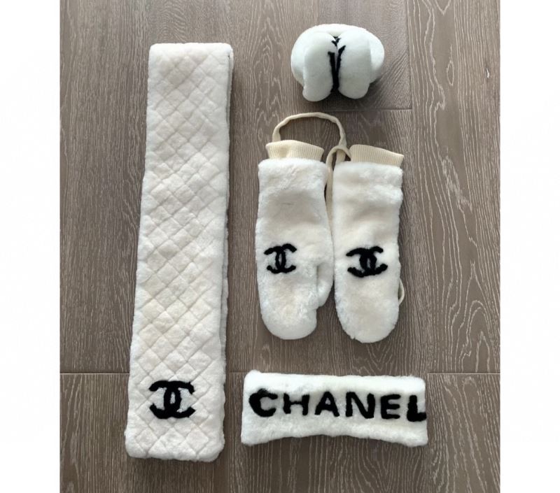 Chanel Gloves