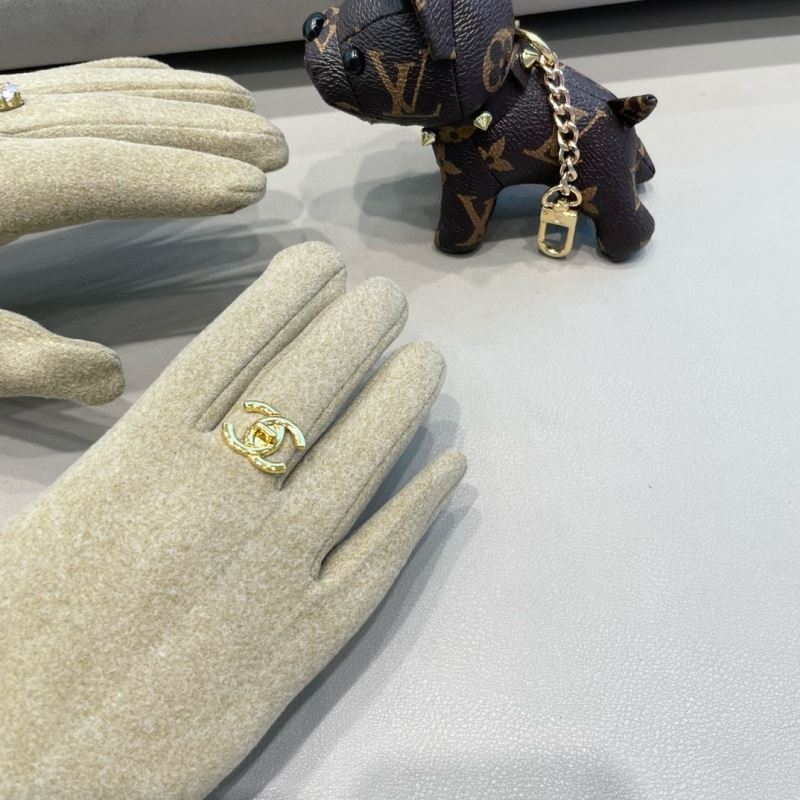 Chanel Gloves