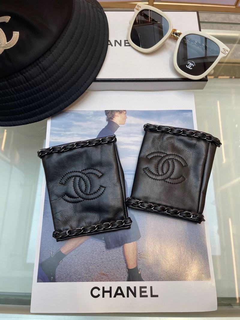 Chanel Gloves