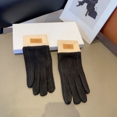 Gucci Gloves