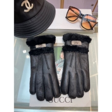 Gucci Gloves