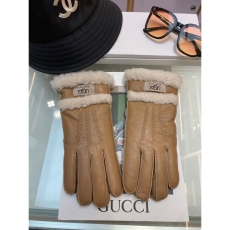 Gucci Gloves