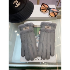 Gucci Gloves