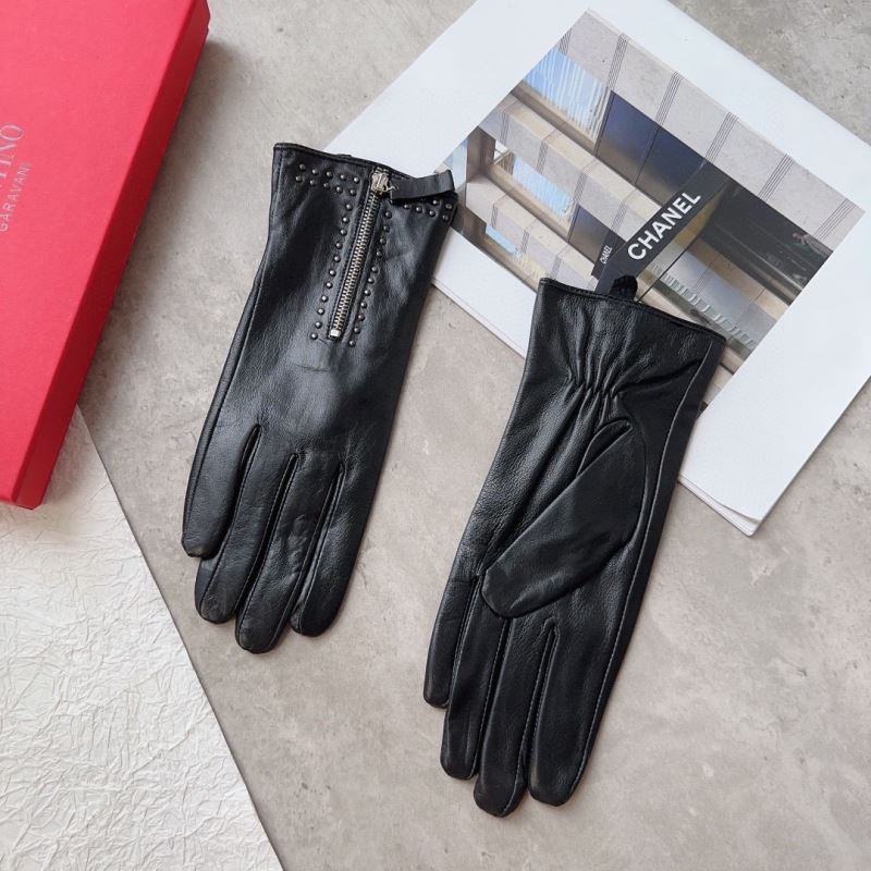 Valentino Gloves