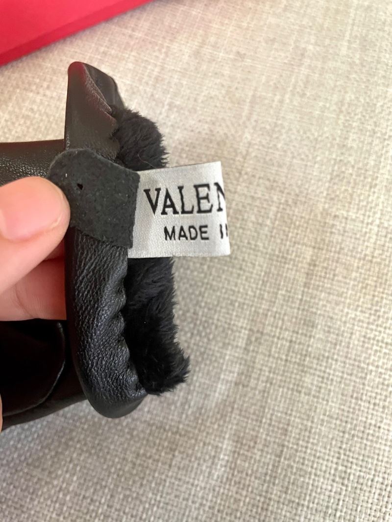 Valentino Gloves