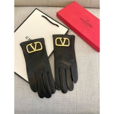 Valentino Gloves