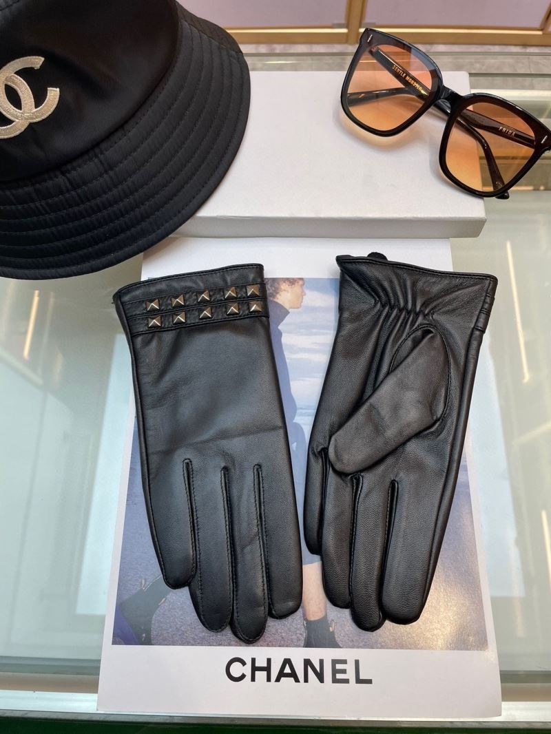 Valentino Gloves