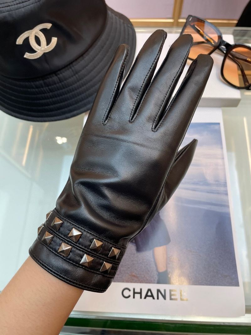 Valentino Gloves