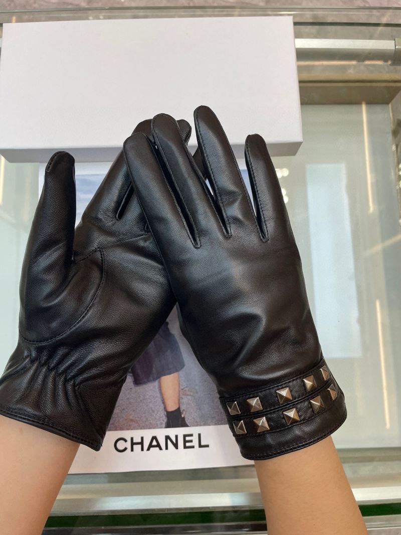 Valentino Gloves