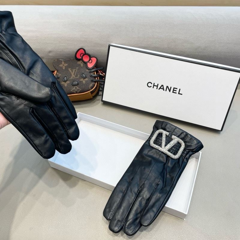 Valentino Gloves