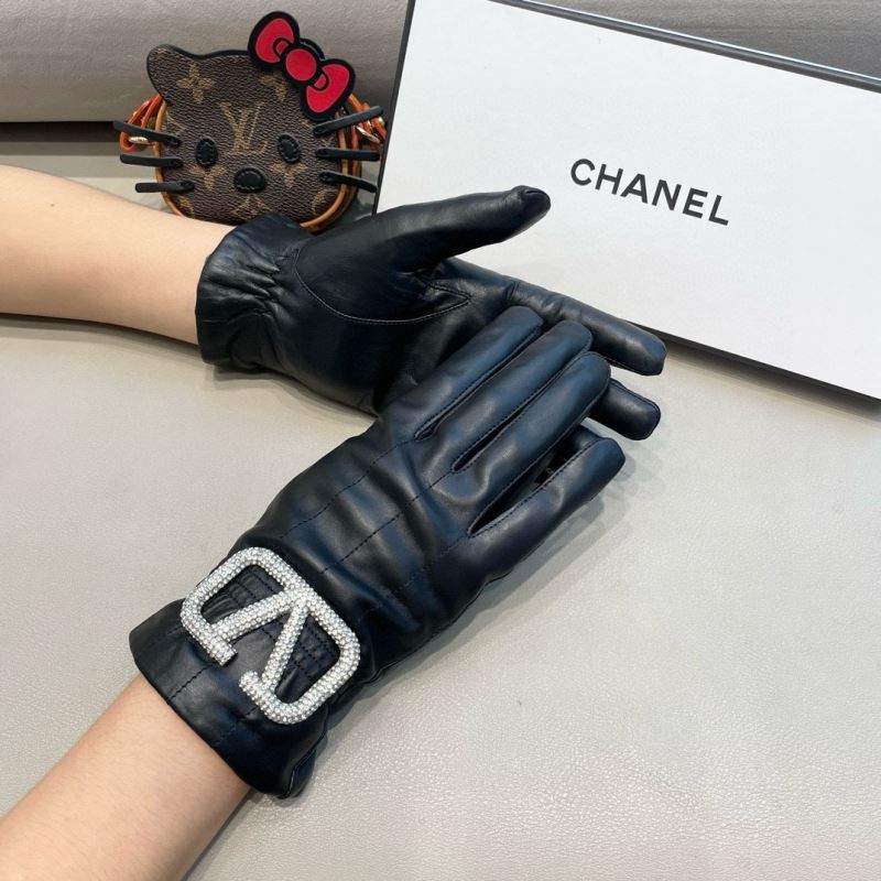 Valentino Gloves