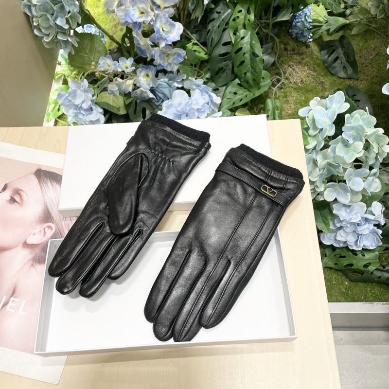 Valentino Gloves