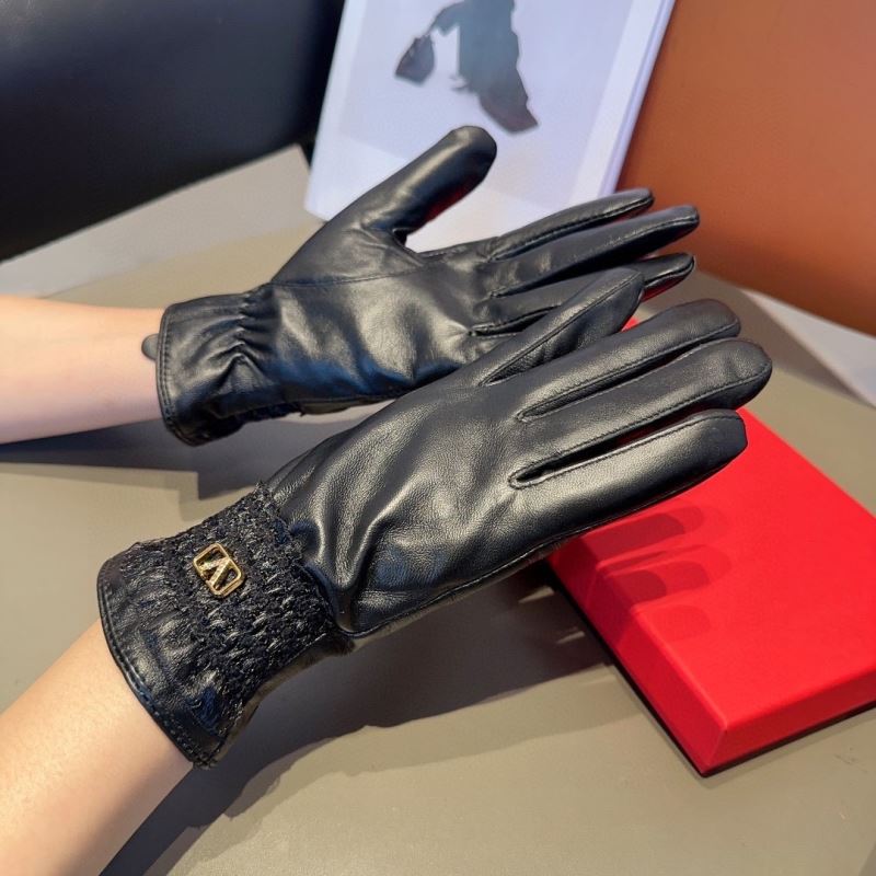 Valentino Gloves