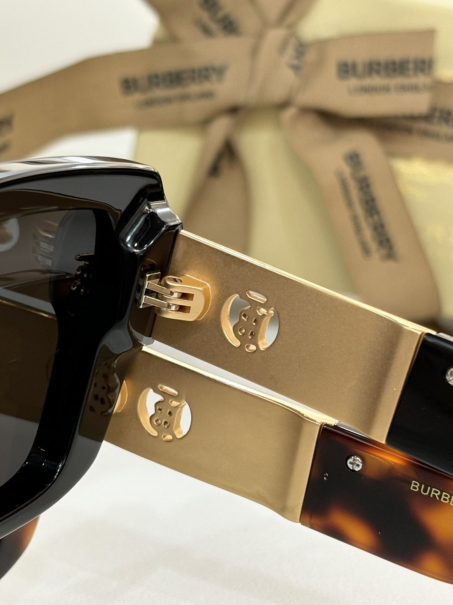 Burberry Sunglasses