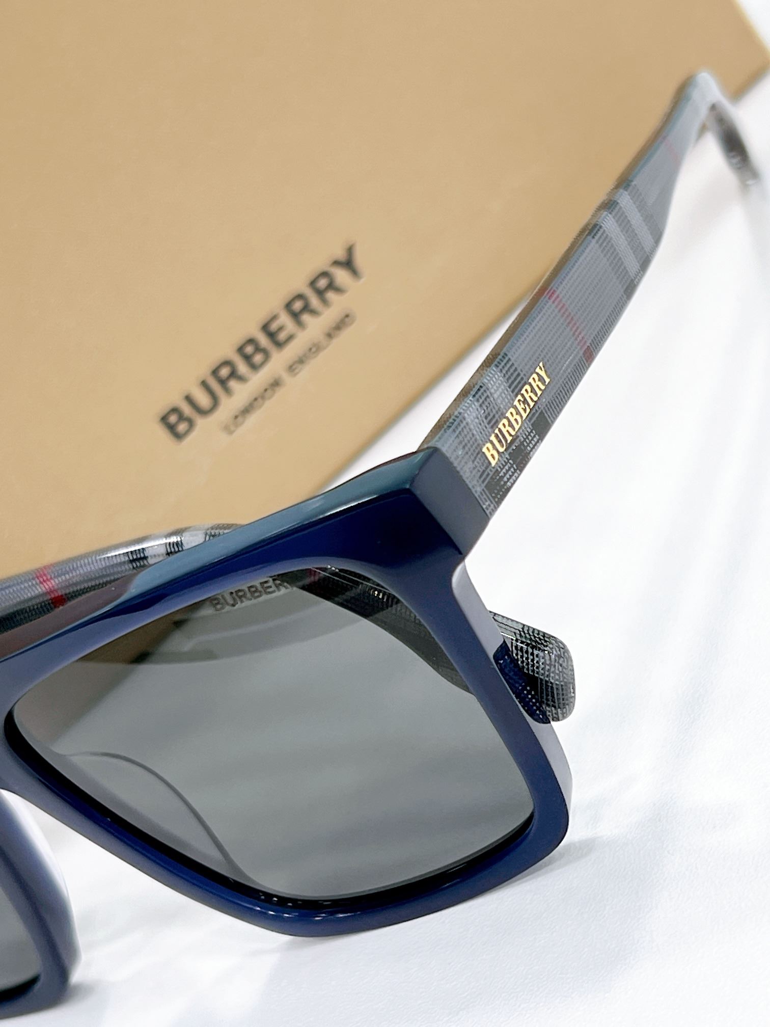 Burberry Sunglasses