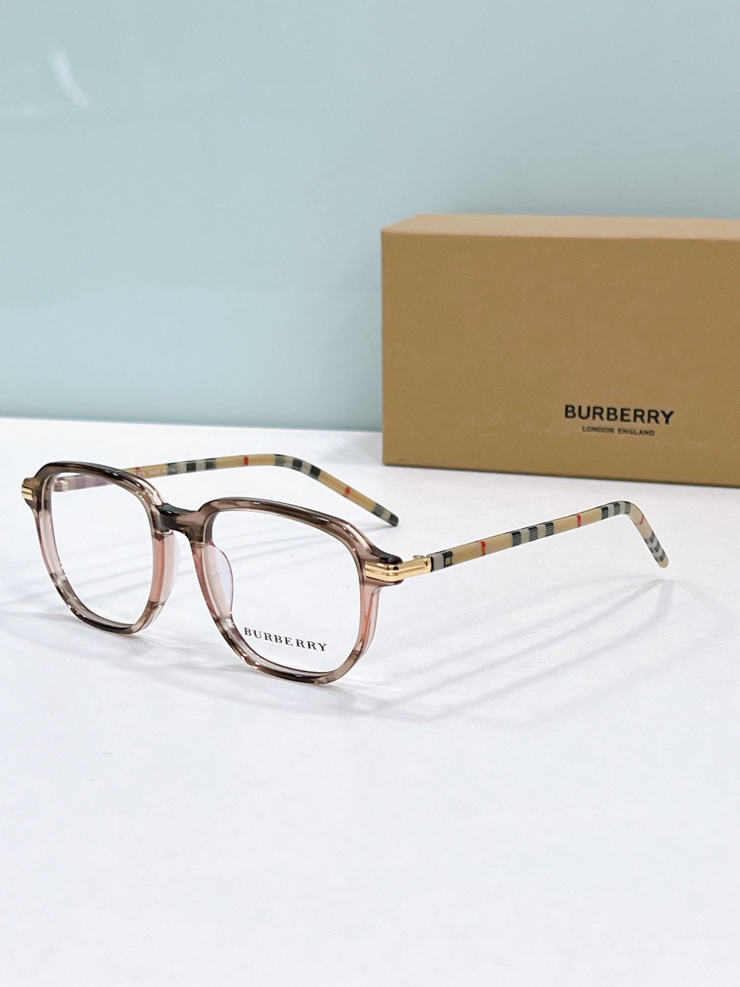 Burberry Sunglasses